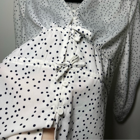SFW women’s Black and white polka dots ruched sleeves and bow tie blouse in M - Picture 2 of 7